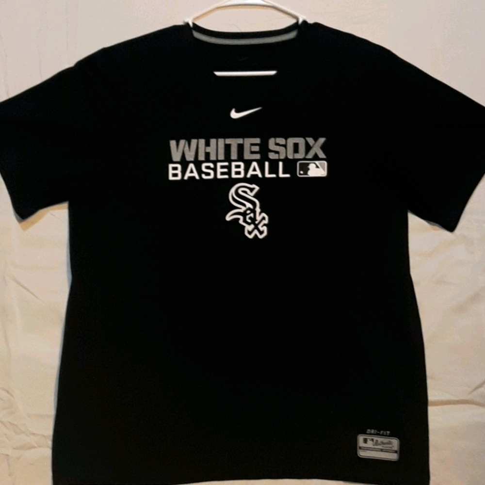 NWOT Nike White Sox Baseball DriFit Tee